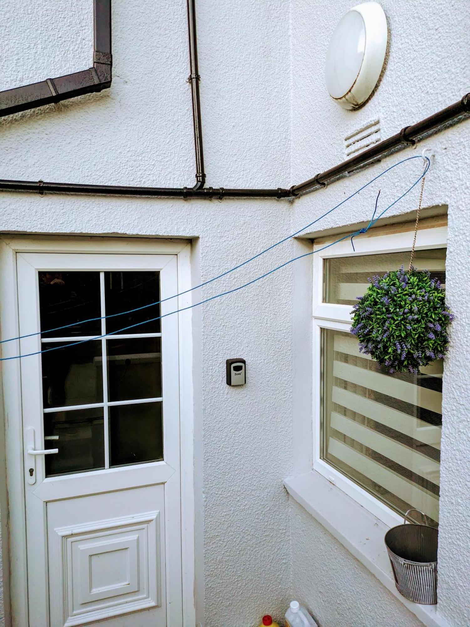 Mairead - Cosy Property In Gaeltacht Quarter Belfast Luaran gambar
